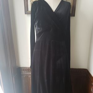 NWT Midi Black Velvet Dress Sz L